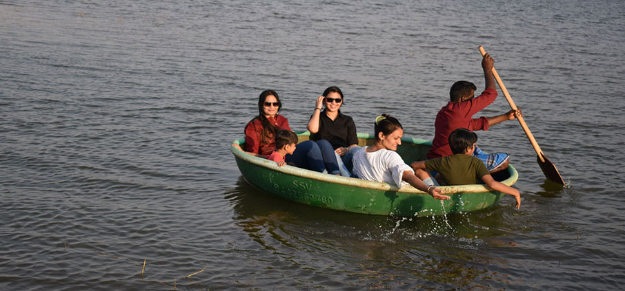 Traditional coracle ride